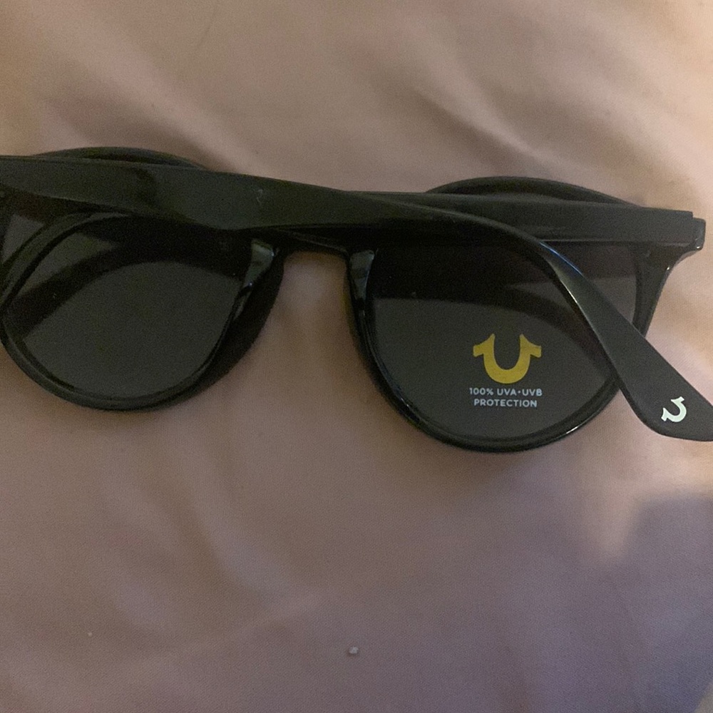 Sun glasses